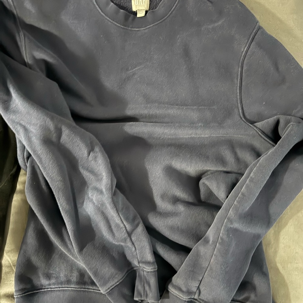GAP VintageSoft Crewneck Navy Sweatshirt